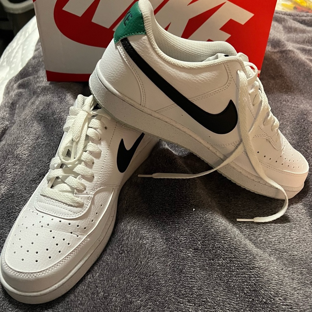 Nike Court Vision